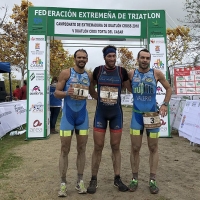 Barragán y Mendoza se proclaman campeones de Extremadura de Duatlón Cross