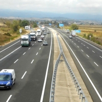 La autopista Burgos - Armiñón queda libre para circular, tras 44 años de peajes