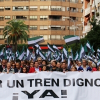 Podemos no asiste a la manifestación por un tren digno en Cáceres