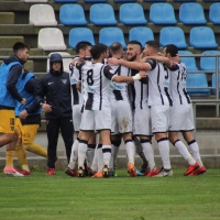 El CD. Badajoz se come al líder