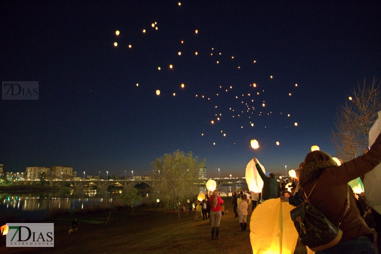 Noche de deseos y música desde el Parque del Guadiana