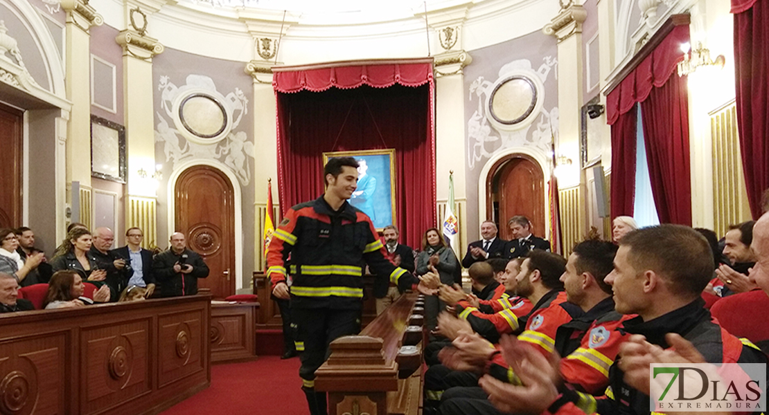 El servicio contra incendios del Ayuntamiento de Badajoz se refuerza con 8 bomberos