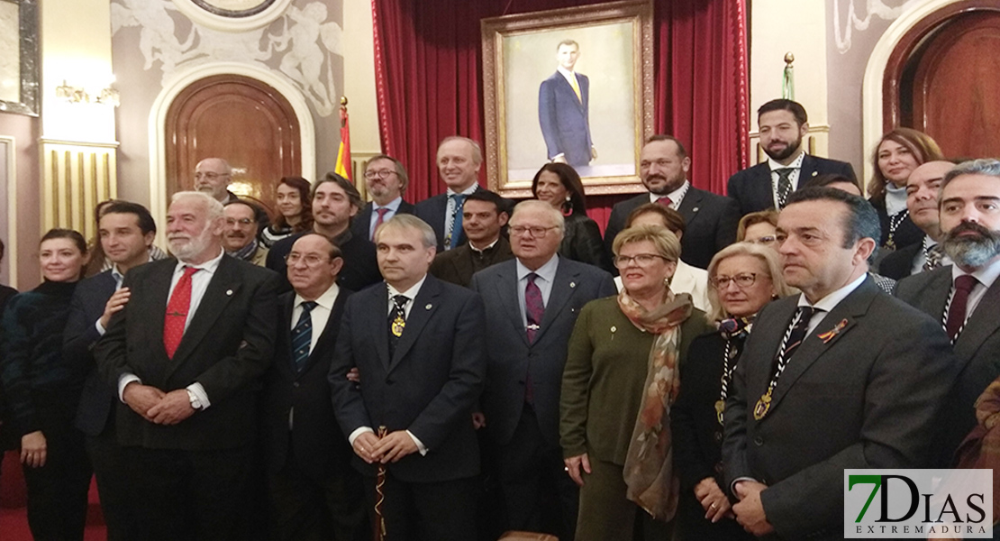 El Ayuntamiento de Badajoz conmemora el aniversario de la Constitución de 1978