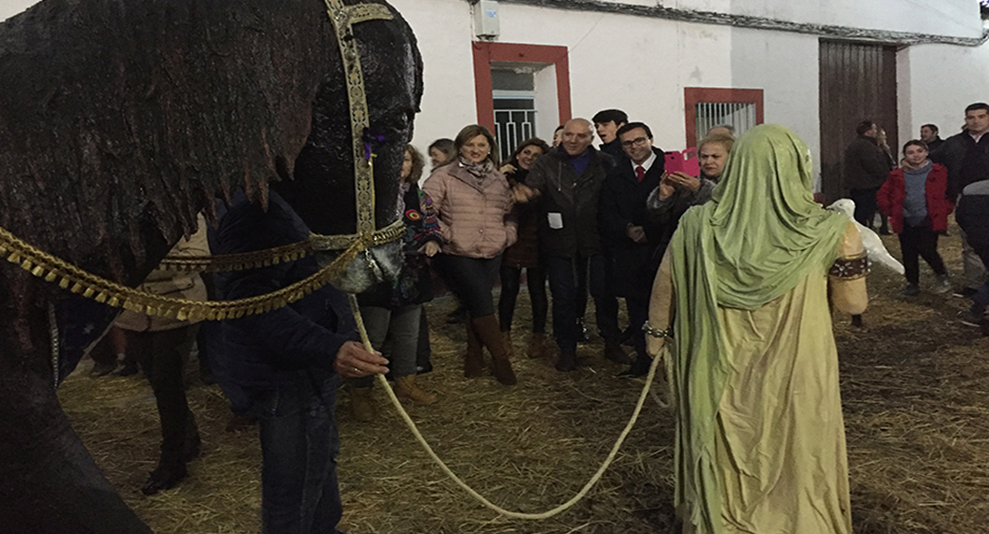 Un Belén extremeño le pone a sus figuras la cara de los vecinos de la localidad