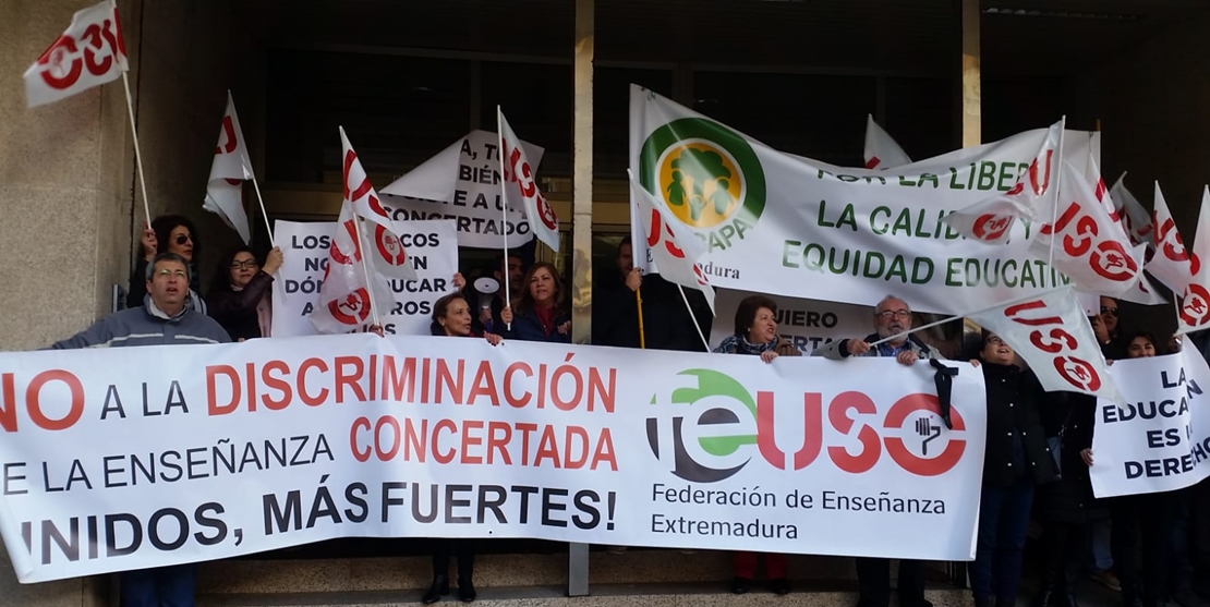 La Concertada se reivindica en Cáceres “ante el silencio de la Junta”