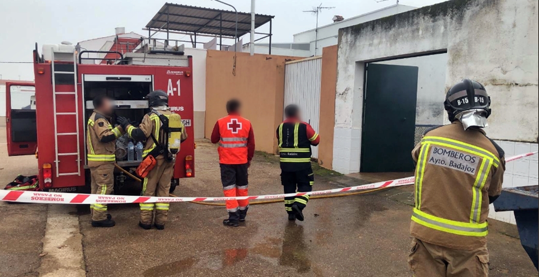 Una mujer de avanza edad sorprendida del incendio en su vivienda