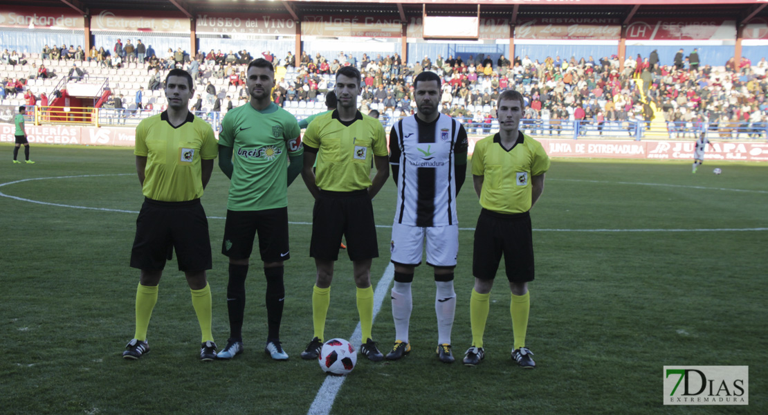 Imágenes del CD. Badajoz 1 - 1 Almería B