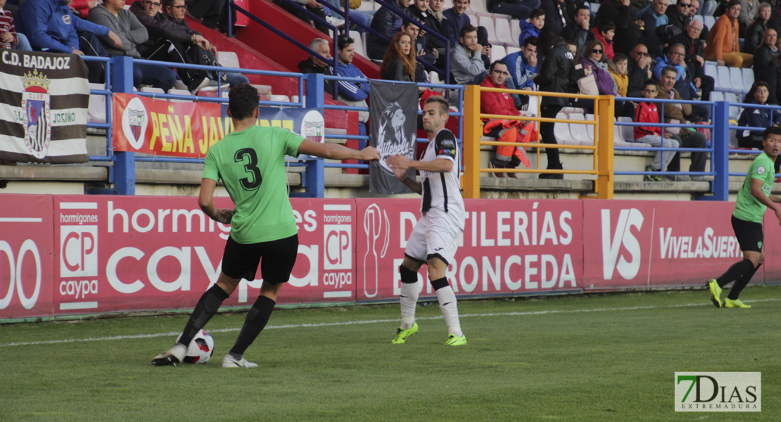 Imágenes del CD. Badajoz 1 - 1 Almería B