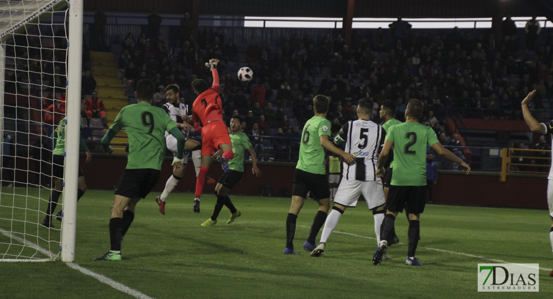 Imágenes del CD. Badajoz 1 - 1 Almería B