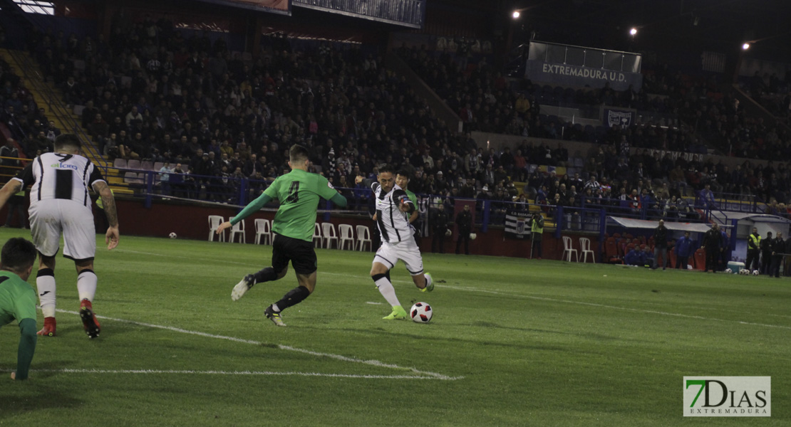 Imágenes del CD. Badajoz 1 - 1 Almería B