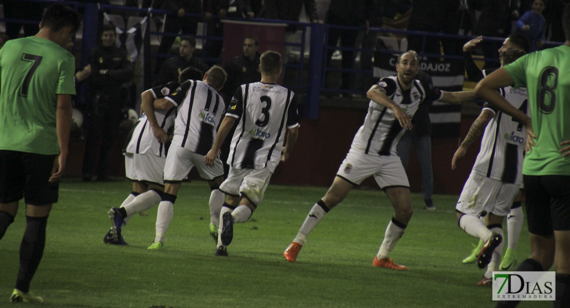 Imágenes del CD. Badajoz 1 - 1 Almería B