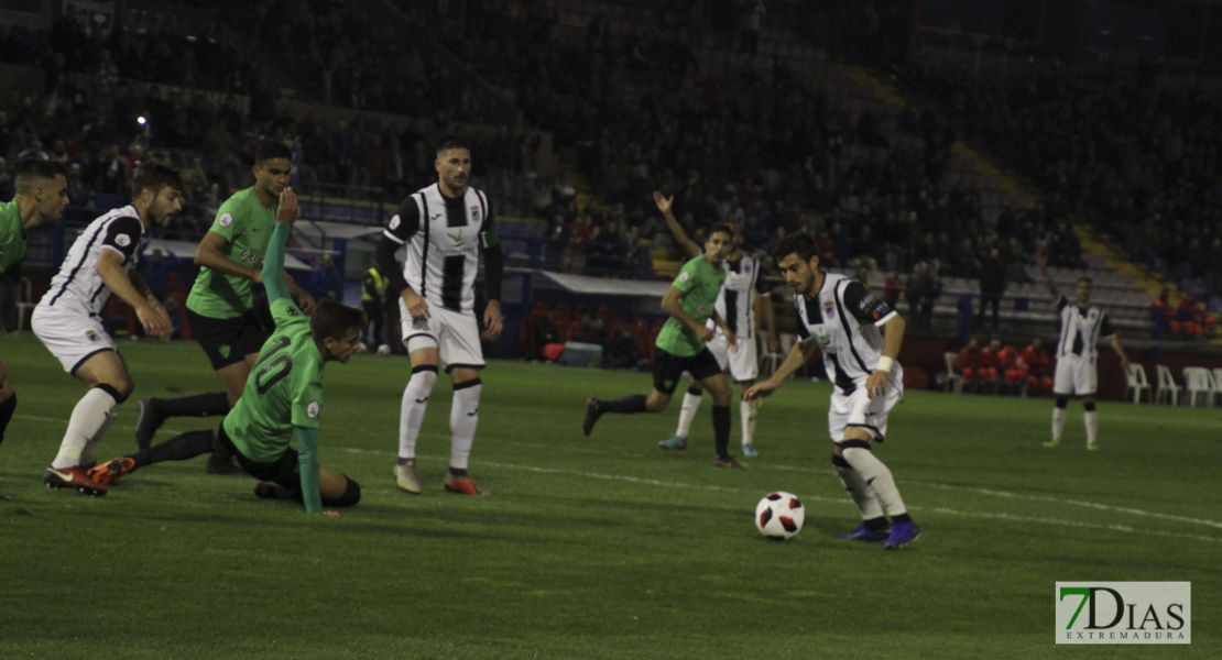 Imágenes del CD. Badajoz 1 - 1 Almería B