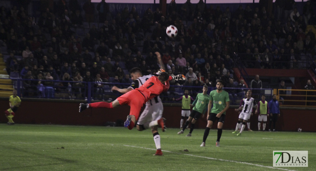 Imágenes del CD. Badajoz 1 - 1 Almería B