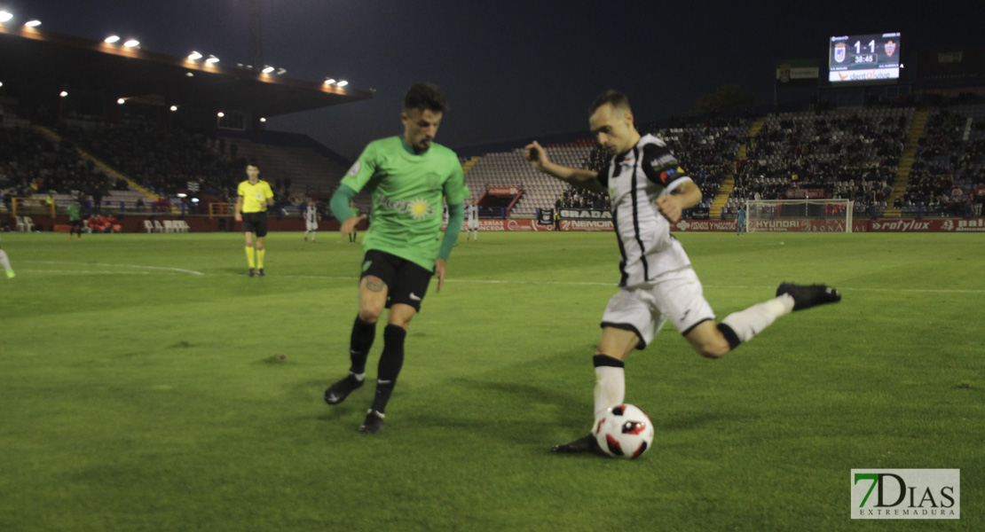 Imágenes del CD. Badajoz 1 - 1 Almería B