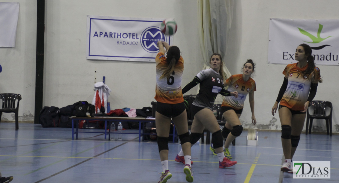 Imágenes del Pacense Voleibol Femenino - CV Pozuelo