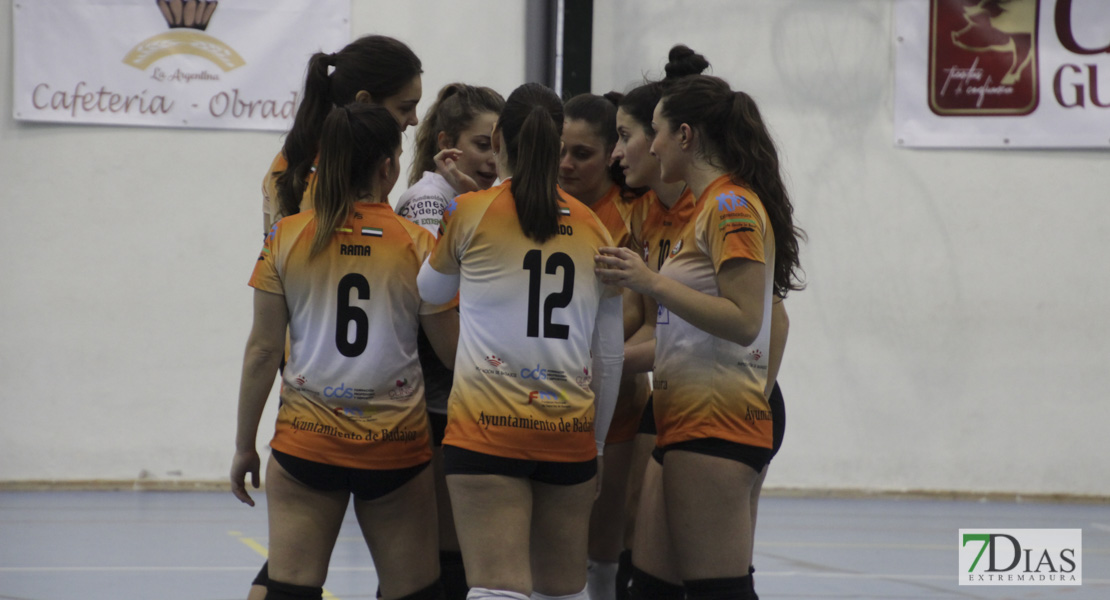 Imágenes del Pacense Voleibol Femenino - CV Pozuelo