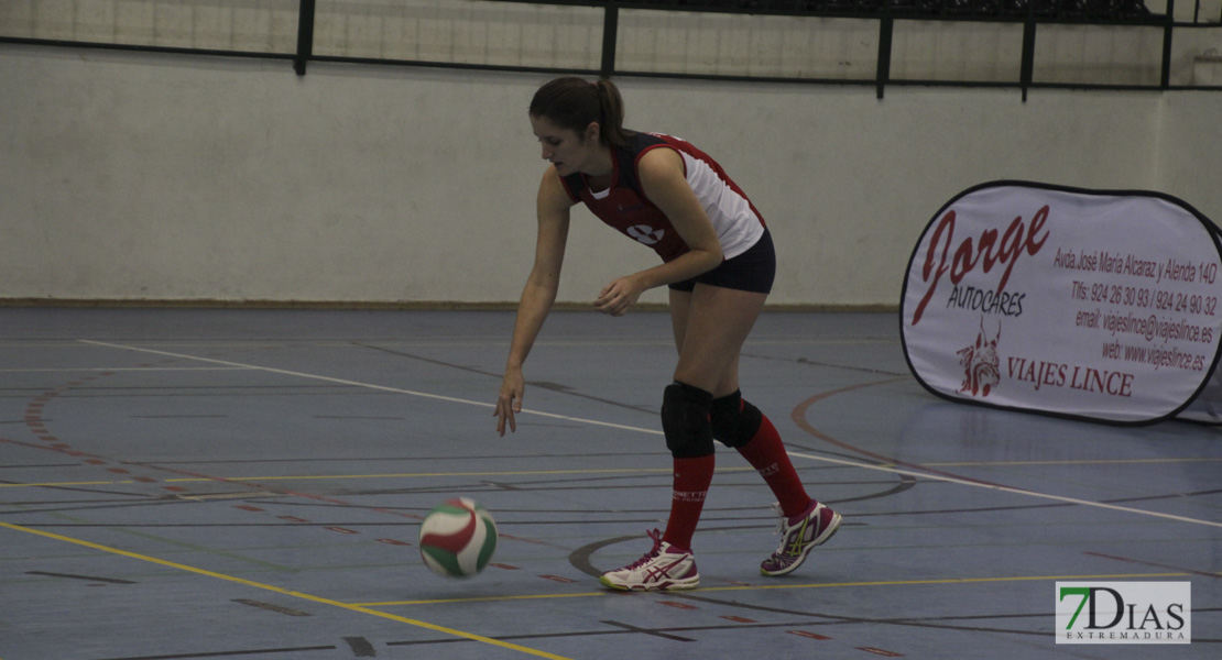 Imágenes del Pacense Voleibol Femenino - CV Pozuelo