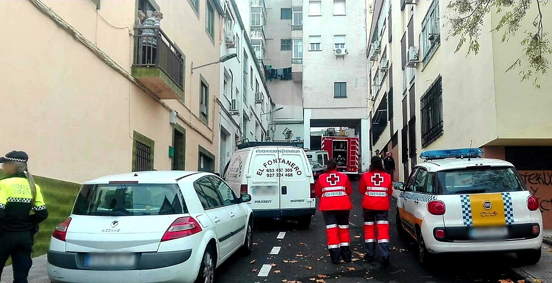 Un joven herido en otro incendio en Cáceres