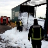 Cortan media hora la autovía A66 por el incendio en un camión