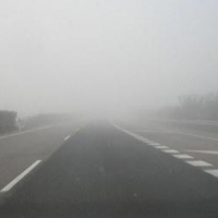 La niebla sigue dejando sin visibilidad las principales carreteras extremeñas