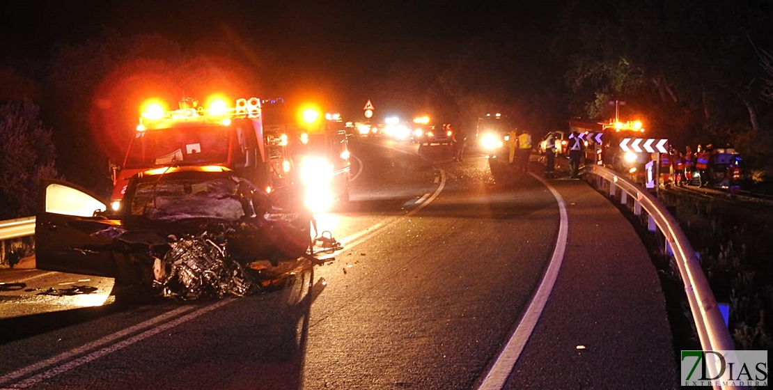 Las víctimas del accidente de Jerez son del Valle de Santa Ana y de Oliva de la Frontera