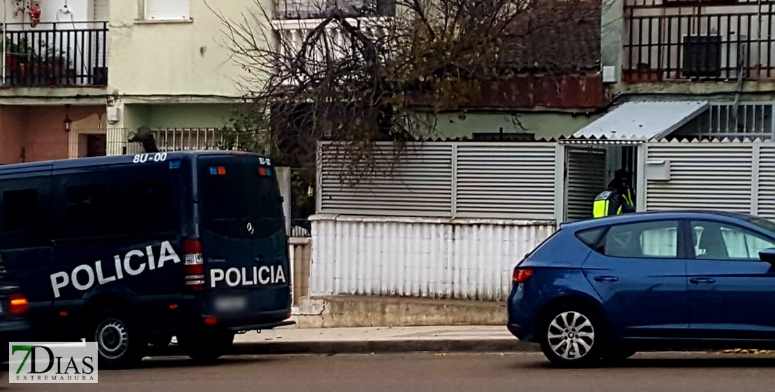 Al menos hay 15 personas detenidas en la operación policial en el Cerro de Reyes