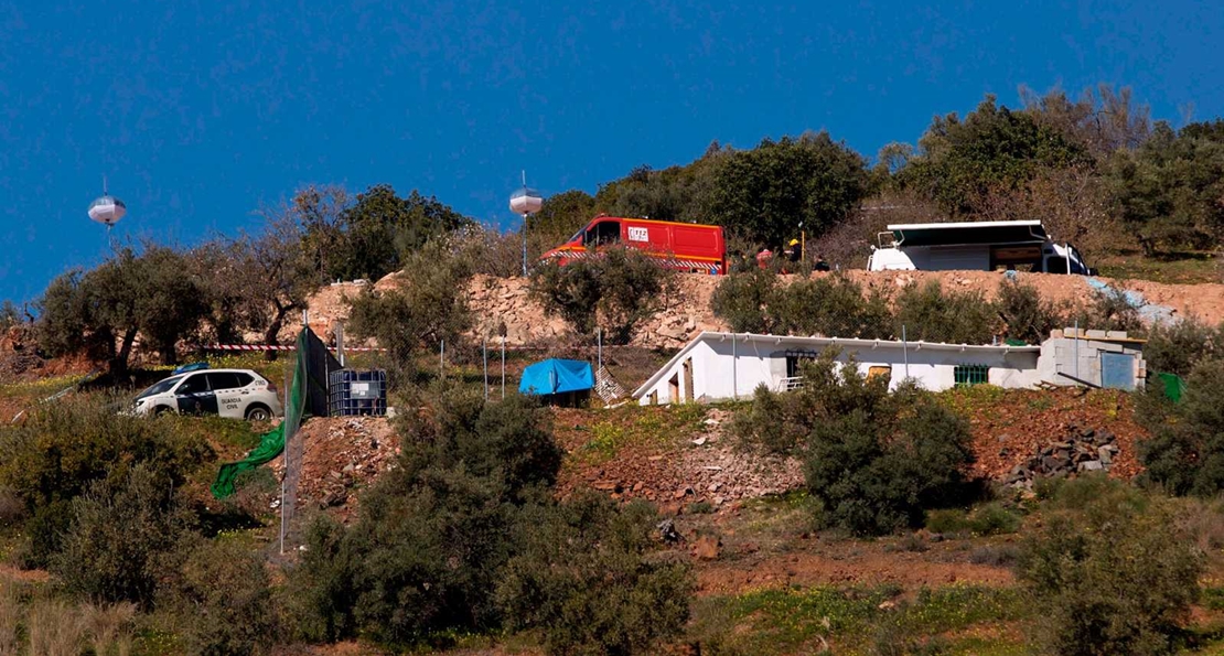 Abren un túnel y otro pozo para llegar hasta el niño de Totalán