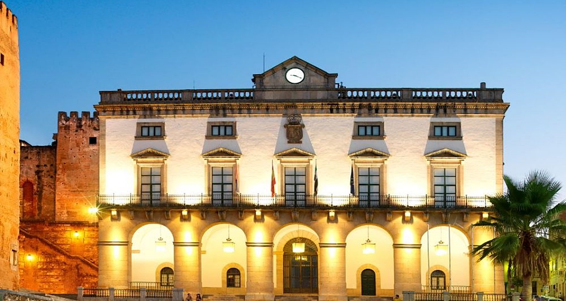 Cáceres: Las multas de tráfico y las tasas de grúa no podrán pagarse en efectivo