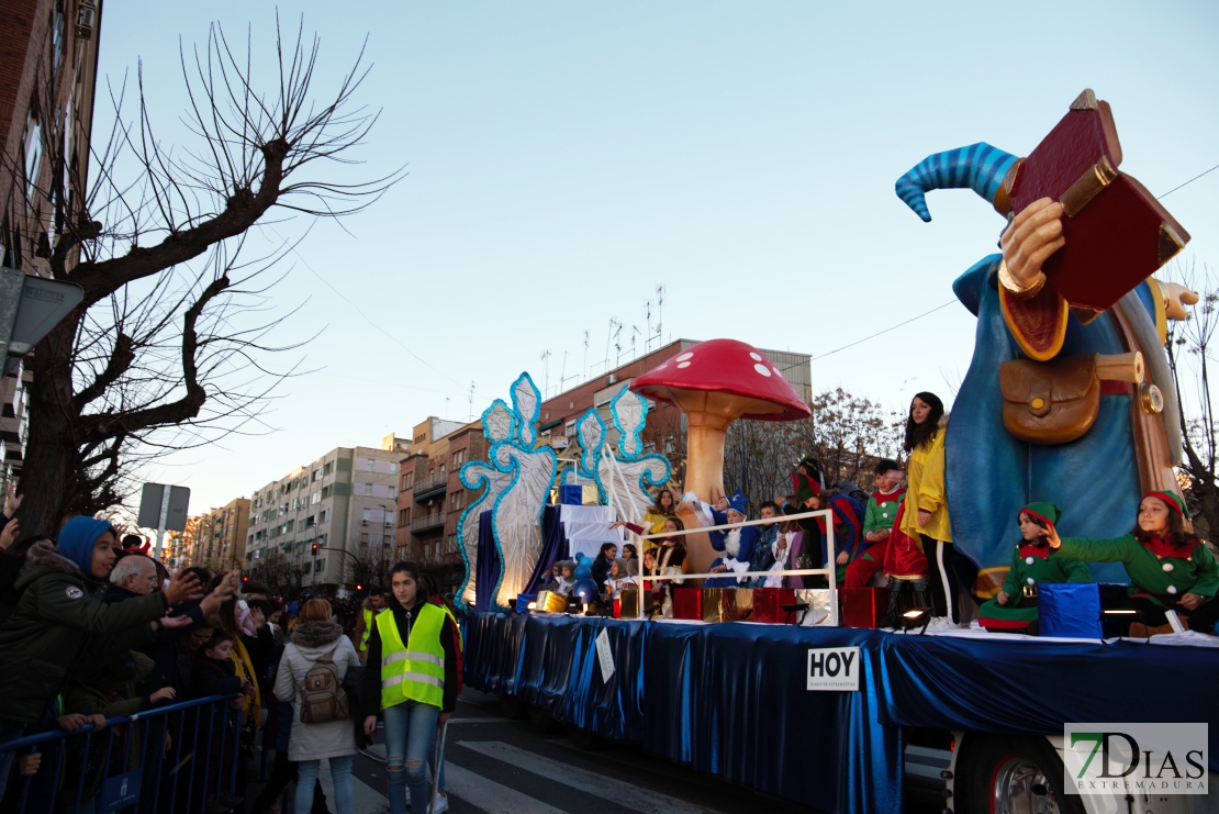 Imágenes que deja la Cabalgata de los Reyes Magos de Oriente en Badajoz