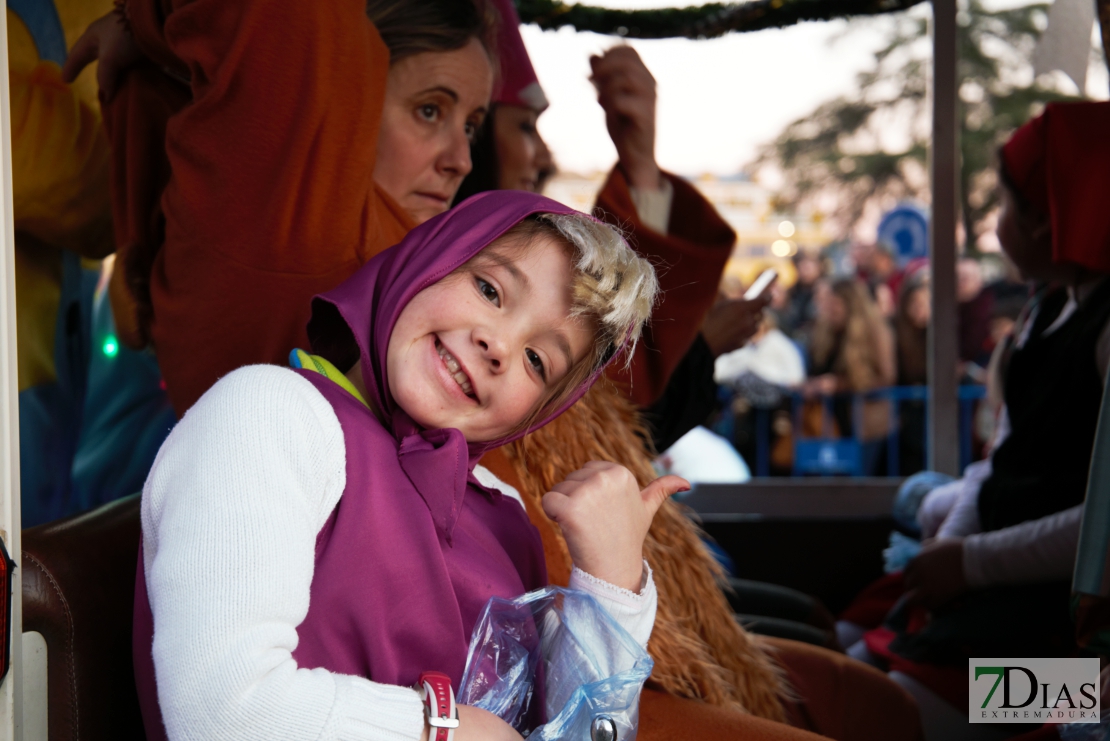 Imágenes que deja la Cabalgata de los Reyes Magos de Oriente en Badajoz