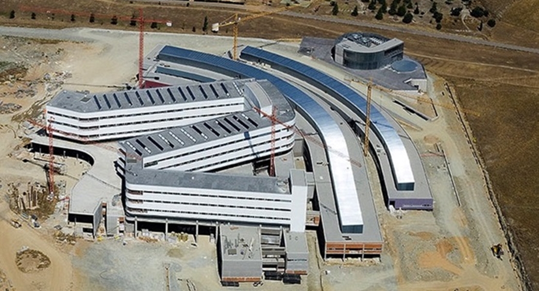 Cáceres: El Ayuntamiento acusa a la Junta de achacarle el retraso del hospital