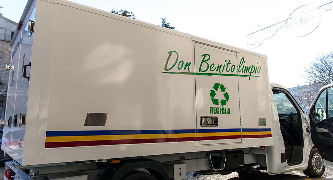Don Benito compra un camión para recoger cartón y sustituir a otro con 22 años de servicio