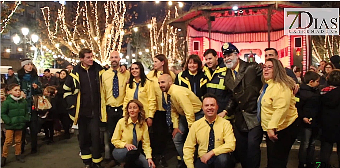 Celebrado el ya tradicional Flashmob de los carteros de Correos en Badajoz