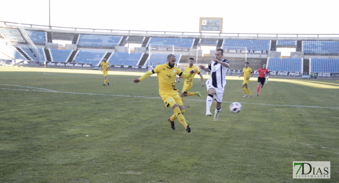 Imágenes del CD. Badajoz 2 - 1 Villanovense