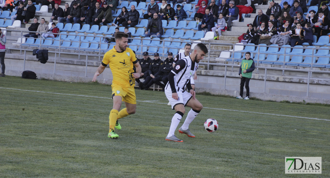 Imágenes del CD. Badajoz 2 - 1 Villanovense