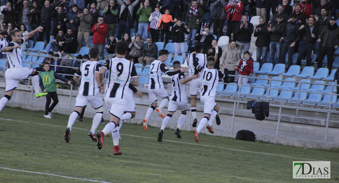 Imágenes del CD. Badajoz 2 - 1 Villanovense