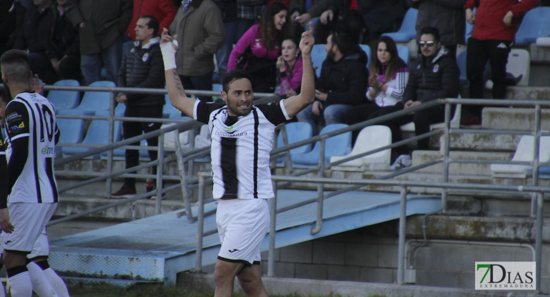 Imágenes del CD. Badajoz 2 - 1 Villanovense