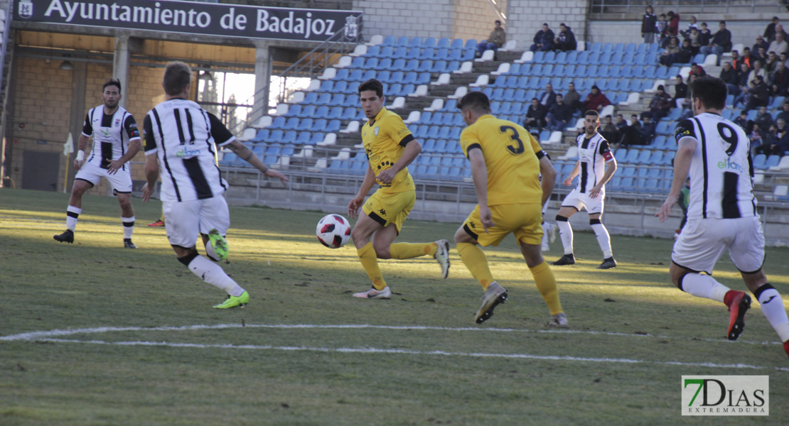 Imágenes del CD. Badajoz 2 - 1 Villanovense