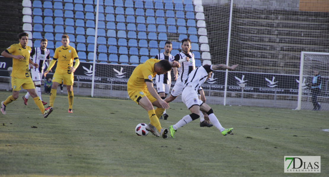 Imágenes del CD. Badajoz 2 - 1 Villanovense