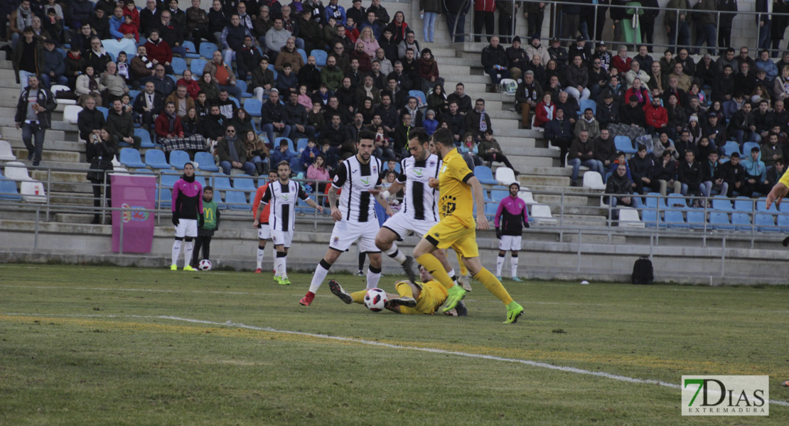 Imágenes del CD. Badajoz 2 - 1 Villanovense