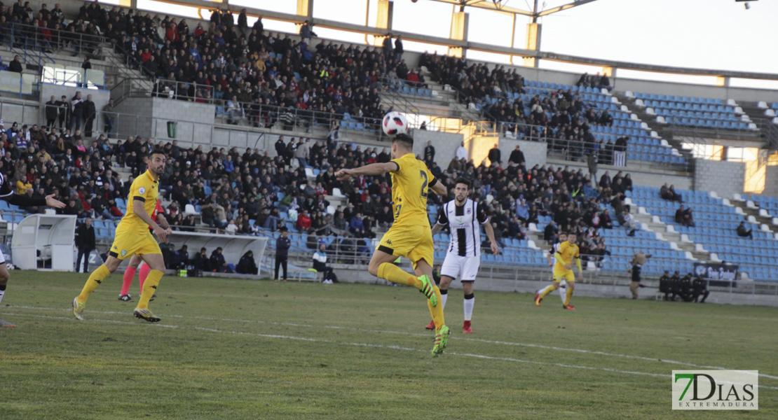 Imágenes del CD. Badajoz 2 - 1 Villanovense