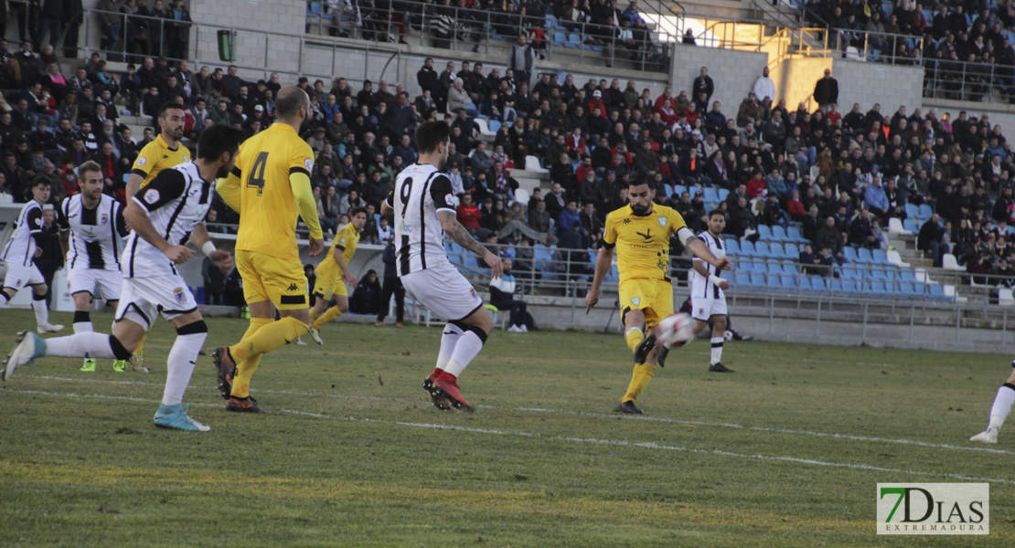 Imágenes del CD. Badajoz 2 - 1 Villanovense