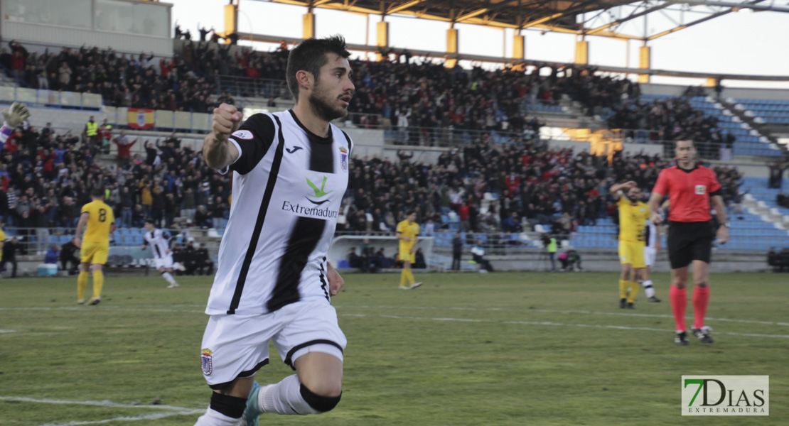 Imágenes del CD. Badajoz 2 - 1 Villanovense