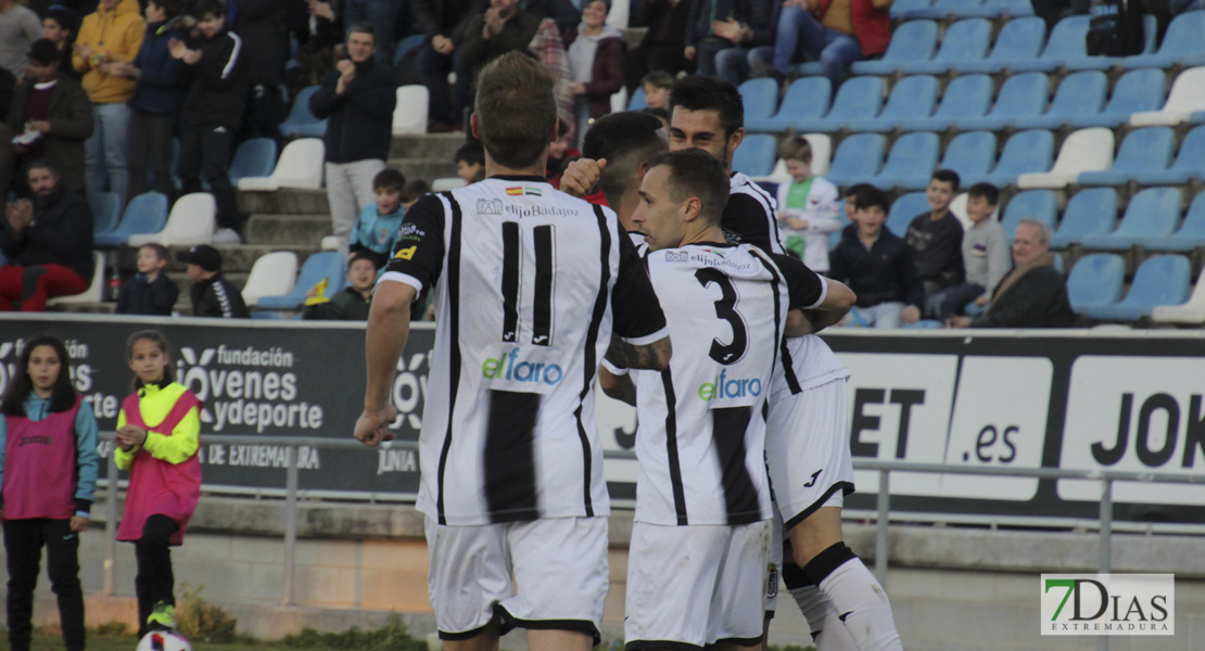 Imágenes del CD. Badajoz 2 - 1 Villanovense