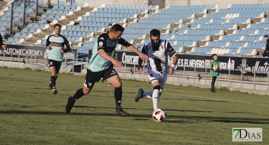 Imágenes del CD. Badajoz 4 - 0 Atlético Sanluqueño