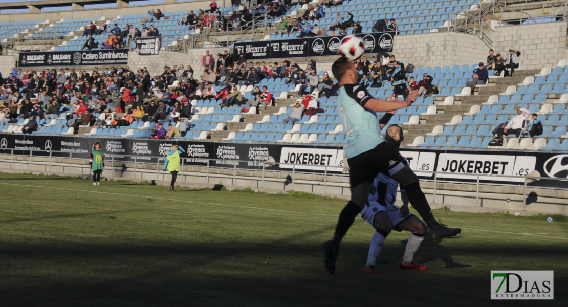 Imágenes del CD. Badajoz 4 - 0 Atlético Sanluqueño