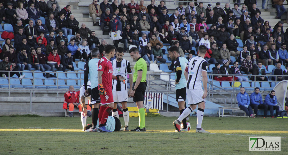 Imágenes del CD. Badajoz 4 - 0 Atlético Sanluqueño