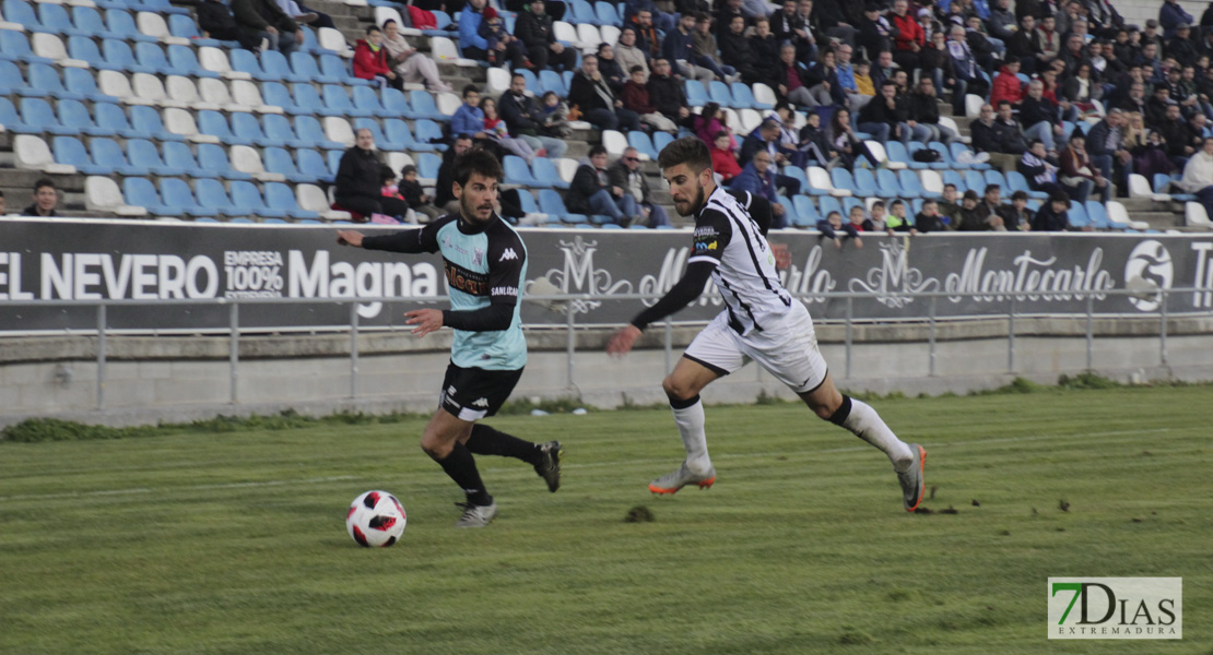 Imágenes del CD. Badajoz 4 - 0 Atlético Sanluqueño