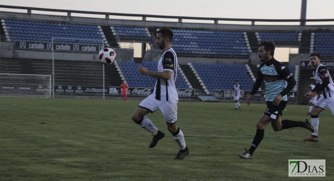 Imágenes del CD. Badajoz 4 - 0 Atlético Sanluqueño