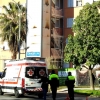 Arde la escalera de emergencia de un edificio que ha tenido que ser desalojado